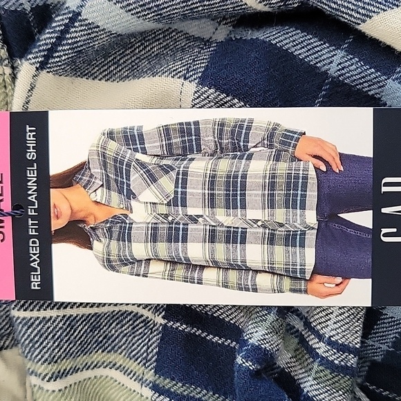 NWT GAP small blue white& green plaid loose fit flannel - Picture 4 of 6